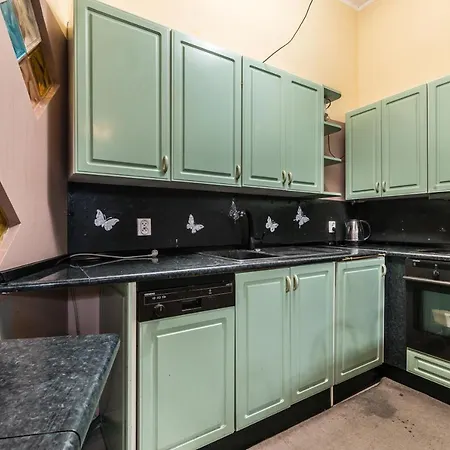 Tanie Spanie Przy Malcie - Zameldowanie Bezobslugowe - Hostel