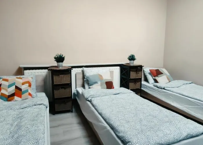 Tanie Spanie Przy Malcie - Zameldowanie Bezobslugowe - Ostello Poznań