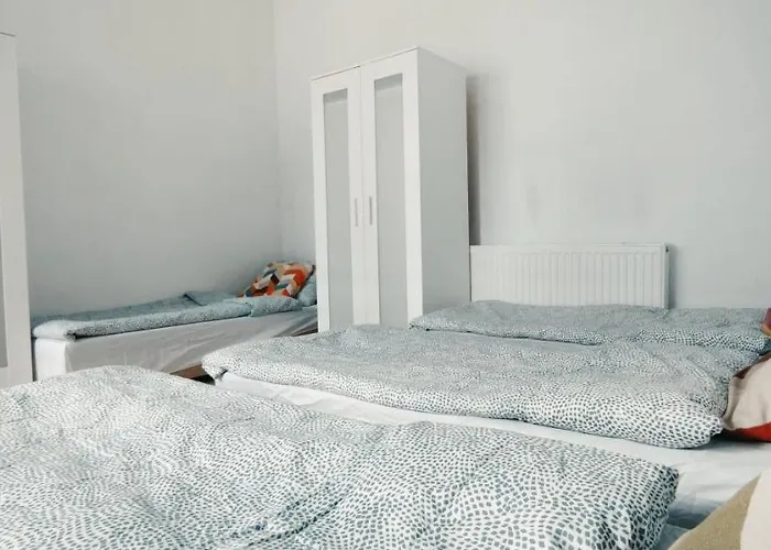 Hostel Tanie Spanie Przy Malcie - Zameldowanie Bezobslugowe - *