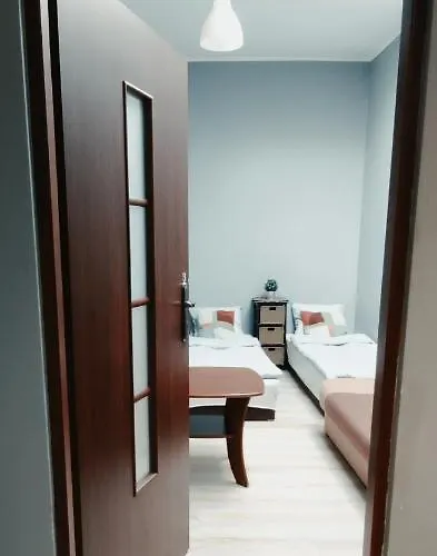 Tanie Spanie Przy Malcie - Zameldowanie Bezobslugowe - Poznań