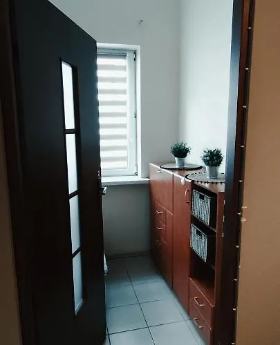 Tanie Spanie Przy Malcie - Zameldowanie Bezobslugowe - Poznań