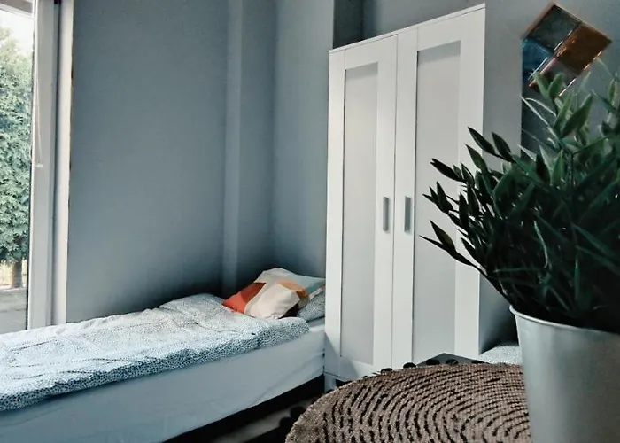 Tanie Spanie Przy Malcie - Zameldowanie Bezobslugowe - * Poznań