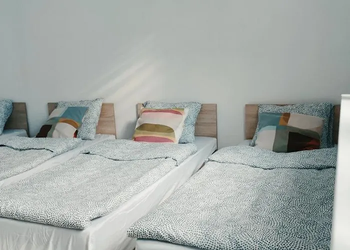 Hostel Tanie Spanie Przy Malcie - Zameldowanie Bezobslugowe - Poznan