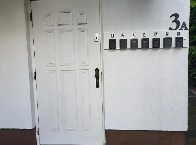 Tanie Spanie Przy Malcie - Zameldowanie Bezobslugowe - Hostel Poznan