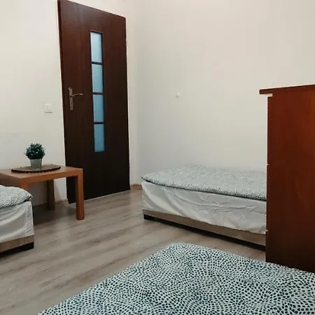 Tanie Spanie Przy Malcie - Zameldowanie Bezobslugowe - Hostel Πόζναν