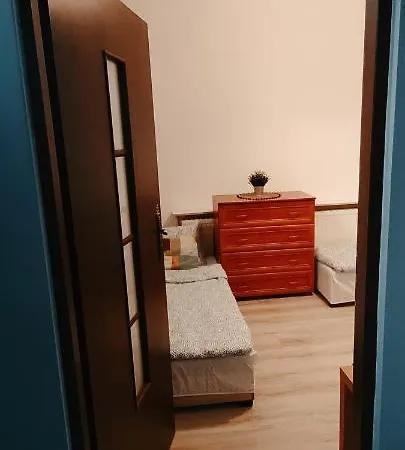 Tanie Spanie Przy Malcie - Zameldowanie Bezobslugowe - * Posen