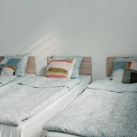 Hostel Tanie Spanie Przy Malcie - Zameldowanie Bezobslugowe - Posen