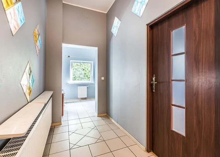 Hostel Tanie Spanie Przy Malcie - Zameldowanie Bezobslugowe - *